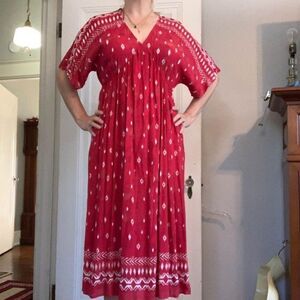 Nwot Knox Rose red rayon crinkle cloth boho summer‎ dress with Aztec pattern XSm
